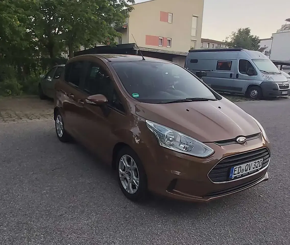 Gebraucht Ford B-MAX SYNC Edition 101 PS (74 kW) 2013 Braun Van / Kleinbus
