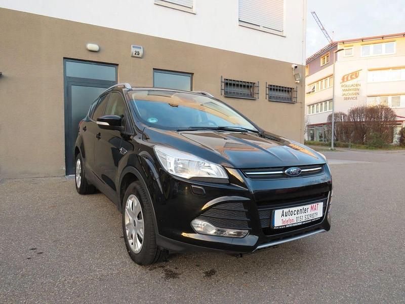 Gebraucht Ford Kuga Trend 150 PS (110 kW) 2016 Schwarz SUV