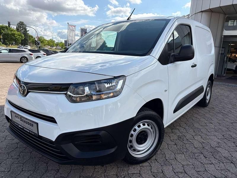 Weiß Gebraucht 2021 Toyota Proace Van / Kleinbus | 13.990 € (Guter Preis) - Bild 1/4