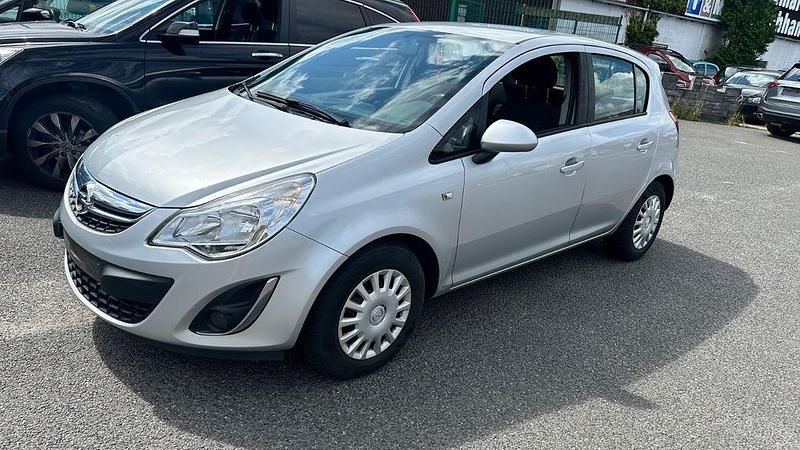 Silber Gebraucht 2013 Opel Corsa Active Limousine | 2.999 € (Superpreis) - Bild 1/4