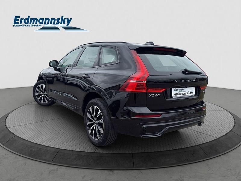 Gebraucht Volvo XC60 Plus 197 PS (144 kW) 2022 Schwarz SUV