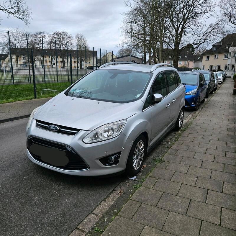 Silber Gebraucht 2012 Ford Grand C-Max Titanium Van / Kleinbus | 8.100 € (Fairer Preis) - Bild 1/4