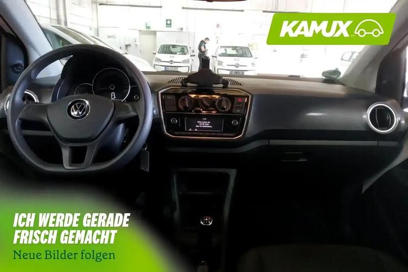 Second-hand VW up! 65 CP (47 kW) 2022 Alb Hatchback