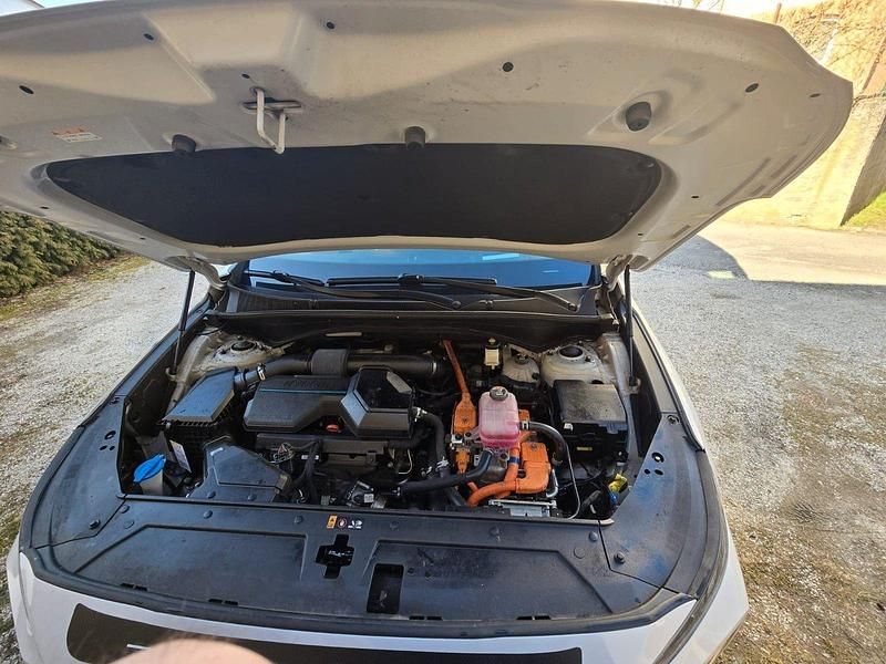 Gebraucht Hyundai Santa Fe 179 PS (131 kW) 2021 Grau SUV