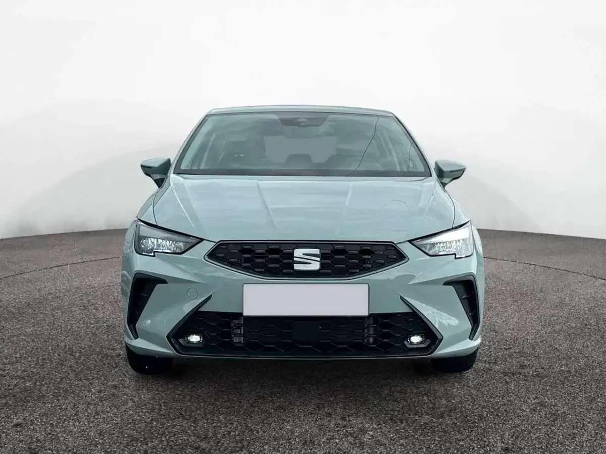 Gebraucht Seat Ibiza 95 PS (69 kW) 2026 Oniricgrau Kleinwagen