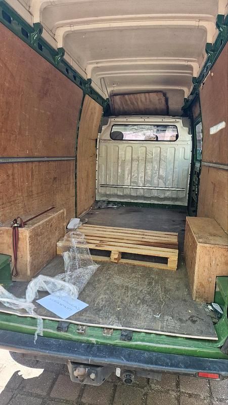 Second-hand Renault Master 120 CP (88 kW) 2007 Verde Monovolum