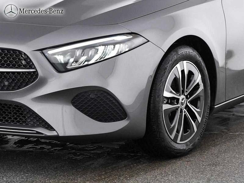 Gebraucht Mercedes A180 Progressive 136 PS (100 kW) 2024 Metalliclack mountaingrau Limousine