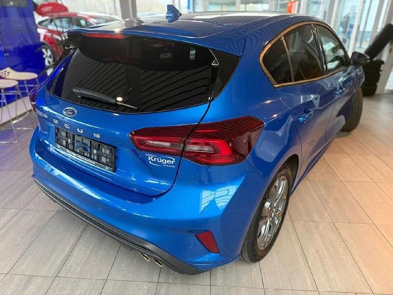 Usata Ford Focus ST-Line 125 CV (91 kW) 2024 Blu Berlina
