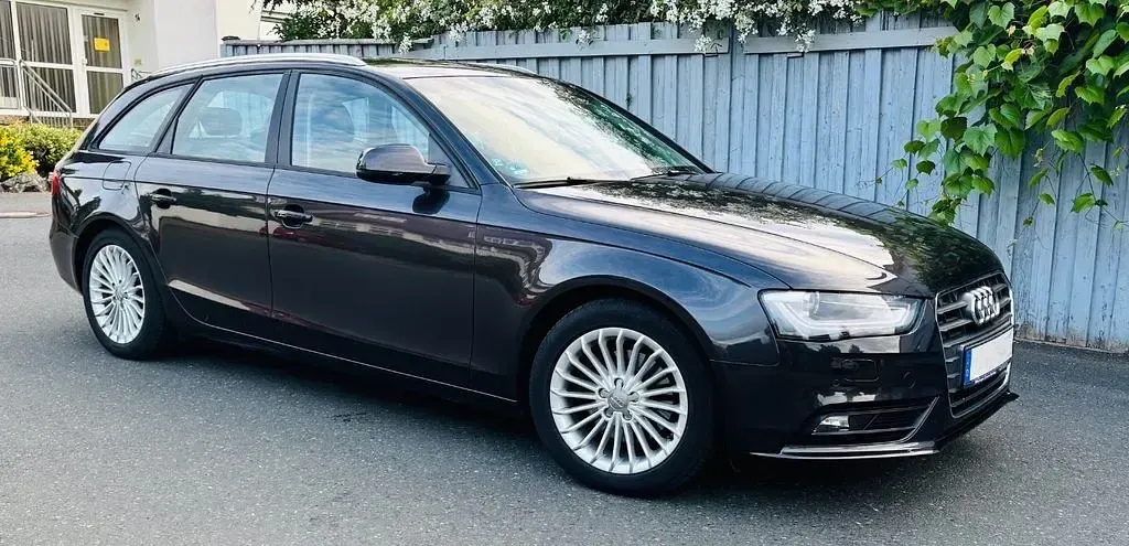 Gebraucht Audi A4 Ambition 170 PS (125 kW) 2013 Grau Kombi