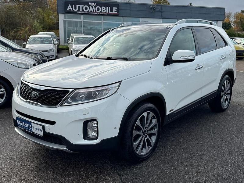Weiß Gebraucht 2013 Kia Sorento SUV | 15.899 € (Teuer) - Bild 1/4