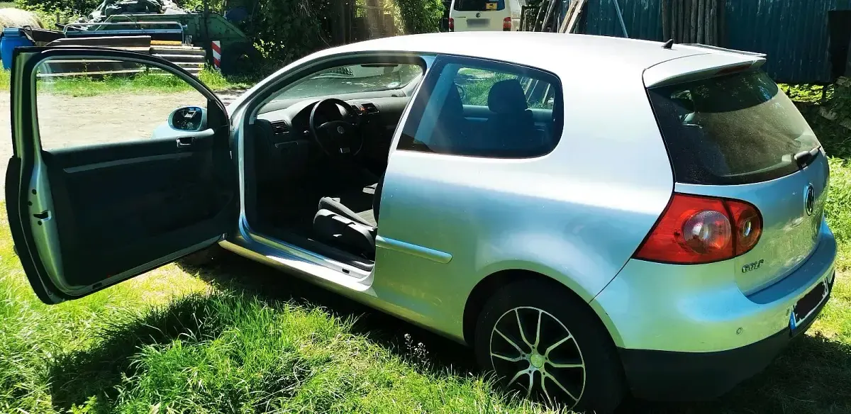 Gebraucht VW Golf V 80 PS (58 kW) 2006 Silber Kleinwagen