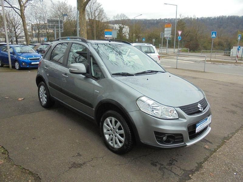 Gebraucht Suzuki SX4 Style 135 PS (99 kW) 2013 Grau SUV