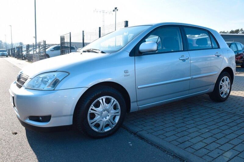 Silber Gebraucht 2003 Toyota Corolla Limousine | 3.999 € (Fairer Preis) - Bild 1/4