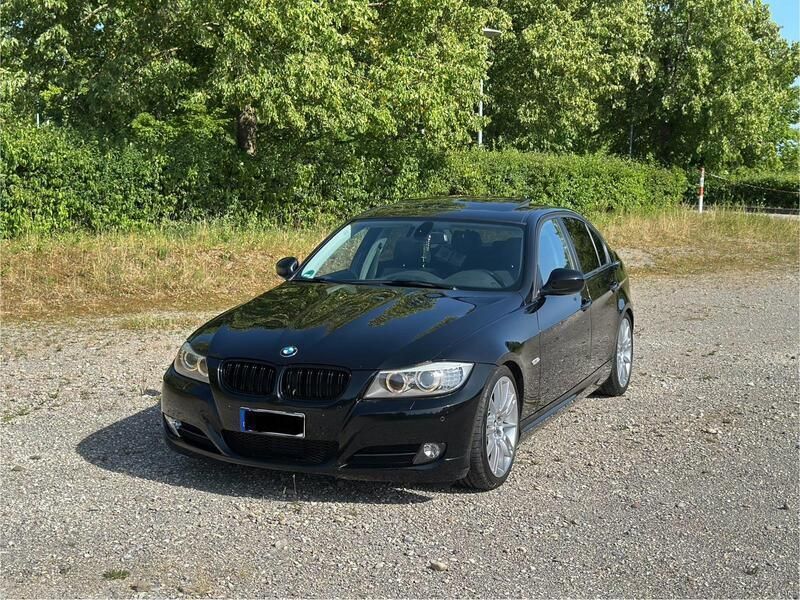 Schwarz Gebraucht 2010 BMW 318 Limousine | 14.999 € - Bild 1/4