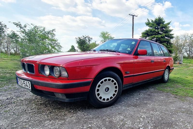 Rot Gebraucht 1994 BMW 518 Kombi | 4.800 € - Bild 1/4