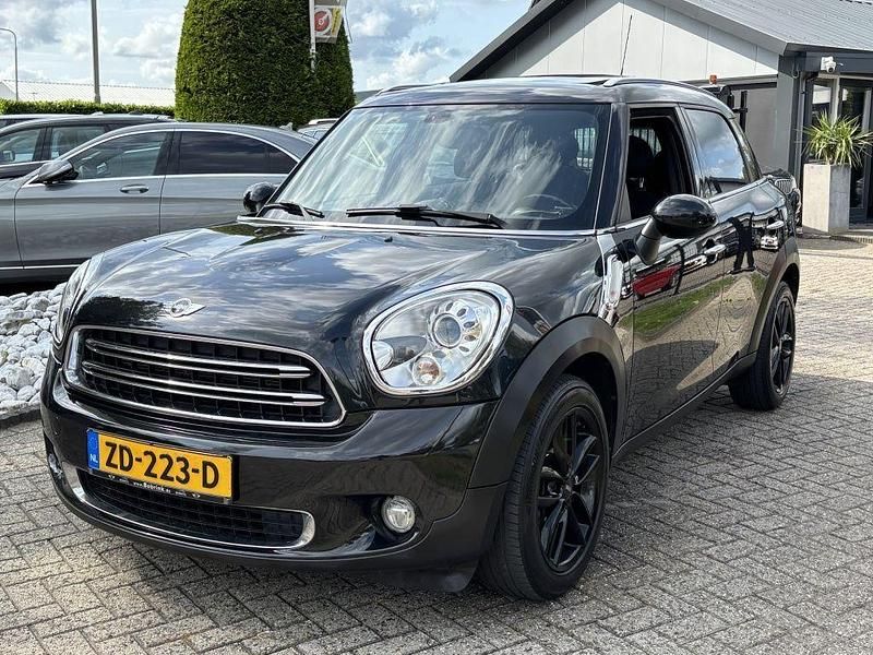 Schwarz Gebraucht 2017 Mini Cooper D Countryman Chili SUV | 6.950 € (Teuer) - Bild 1/4