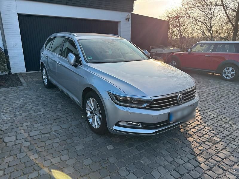 Gebraucht VW Passat 180 PS (132 kW) 2016 Silber Kombi