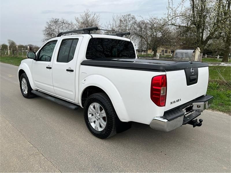 Gebraucht Nissan Navara 190 PS (139 kW) 2015 Weiß Pickup