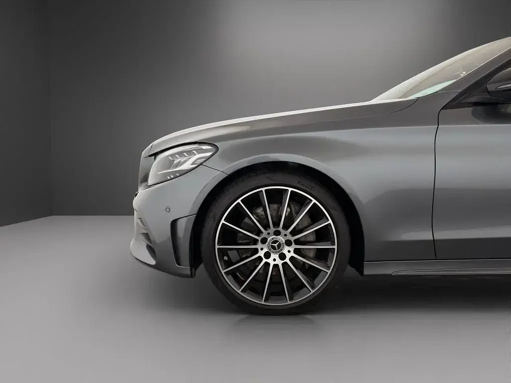 Gebraucht Mercedes C300 AMG line 258 PS (189 kW) 2021 Grau Limousine