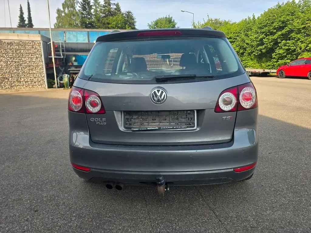 Gebraucht VW Golf Plus Cross Comfortline 122 PS (89 kW) 2009 Grau Limousine