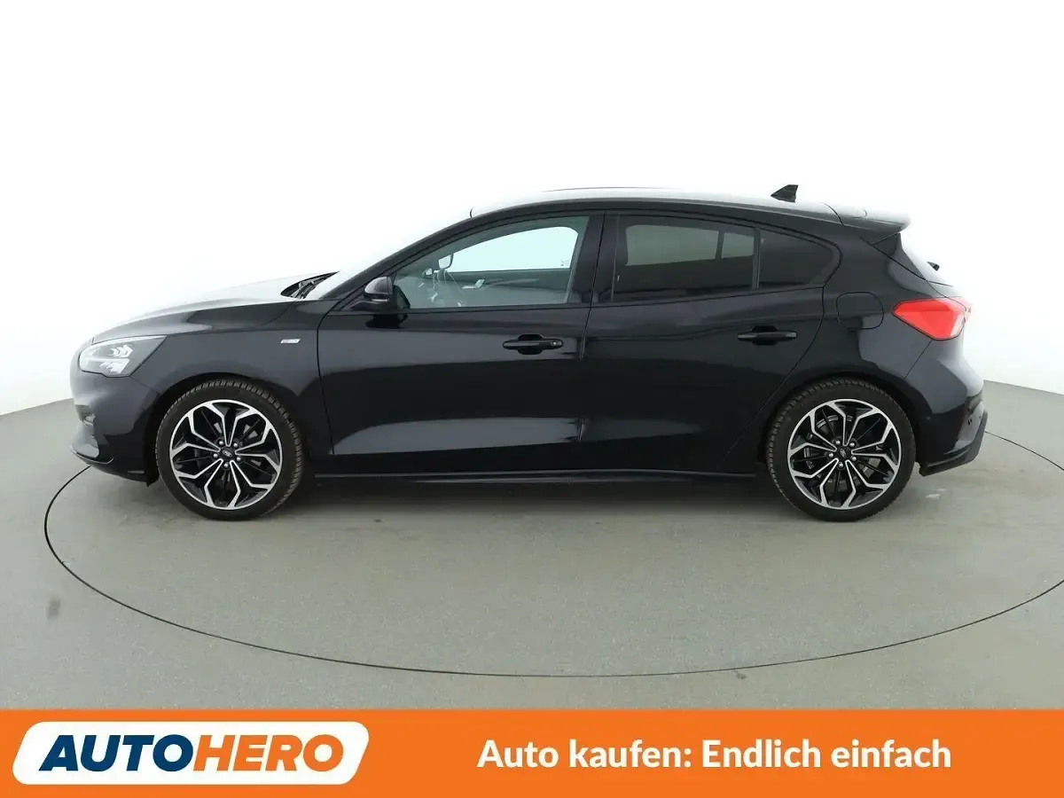 Gebraucht Ford Focus ST-Line 150 PS (110 kW) 2020 Schwarz Limousine