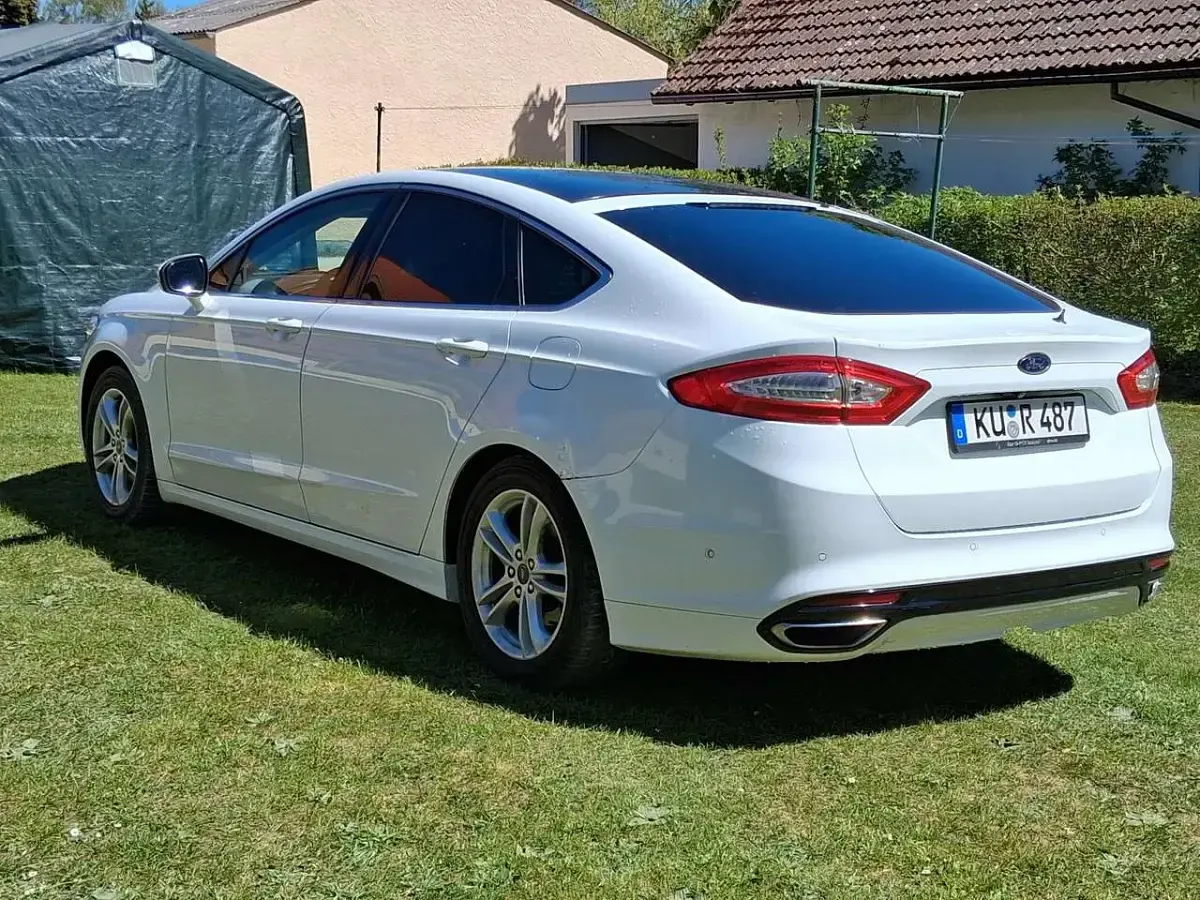 Gebraucht Ford Mondeo Titanium 179 PS (131 kW) 2016 Limousine