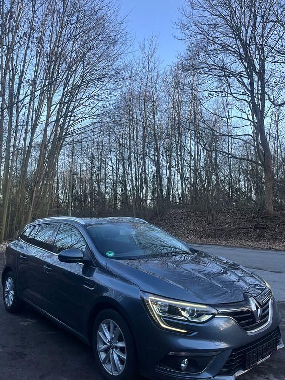 Gebraucht Renault Mégane IV Experience 132 PS (97 kW) 2017 Grau Limousine