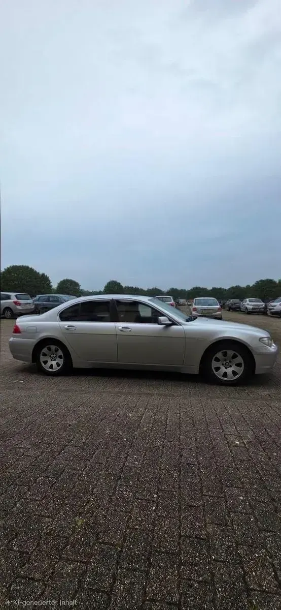 Gebraucht BMW 735 Basis 272 PS (200 kW) 2005 Silber Limousine