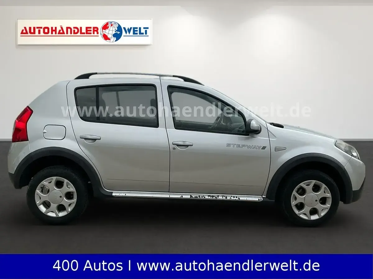Gebraucht Dacia Sandero Stepway 84 PS (61 kW) 2011 Silber Limousine