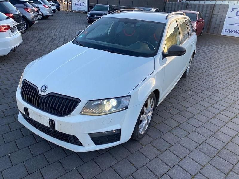 Gebraucht Skoda Octavia RS 184 PS (135 kW) 2016 Weiß Kleinwagen