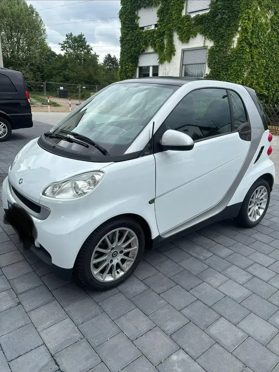 Gebraucht Smart ForTwo Coupé Passion 71 PS (52 kW) 2009 Weiß Coupé