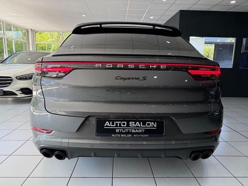Gebraucht Porsche Cayenne Coupe Chrono 441 PS (324 kW) 2019 Grau Coupé