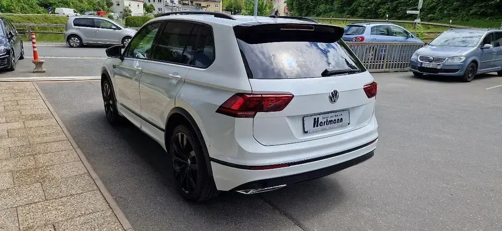 Gebraucht VW Tiguan Highline 239 PS (175 kW) 2020 Weiß SUV