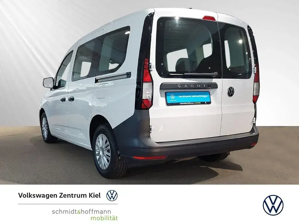 Gebraucht VW Caddy Basis 102 PS (75 kW) 2023 Weiss Van / Kleinbus