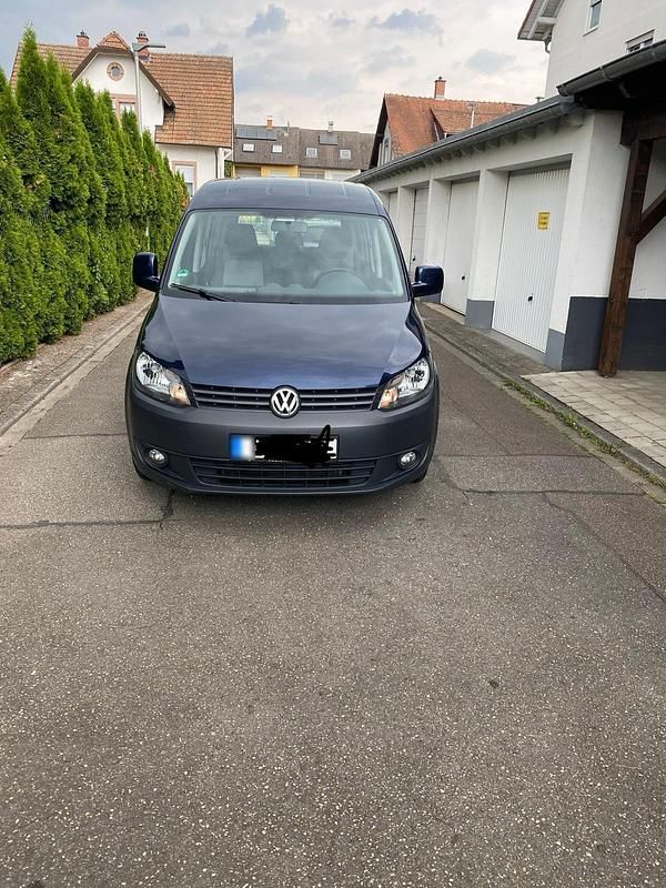 Gebraucht VW Caddy 105 PS (77 kW) 2011 Blau Van / Kleinbus