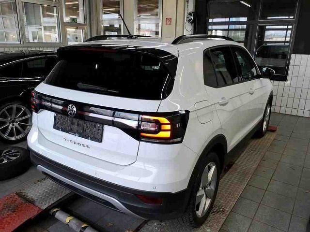 Gebraucht VW T-Cross Active 110 PS (80 kW) 2021 Pure white SUV