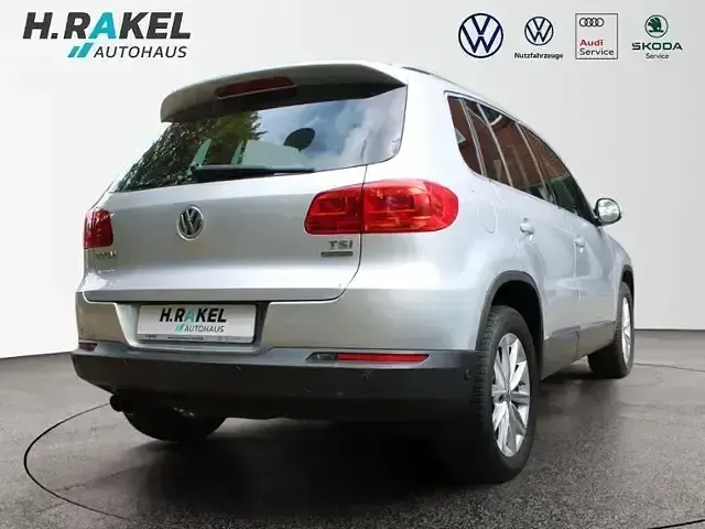 Gebraucht VW Tiguan Sportline 122 PS (89 kW) 2012 Silber SUV