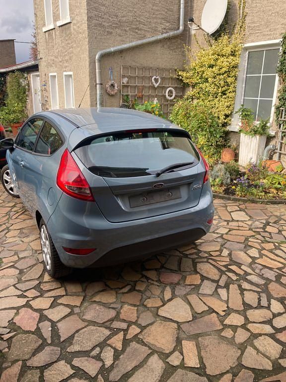 Gebraucht Ford Fiesta Trend 97 PS (71 kW) 2008 Andere farben Limousine
