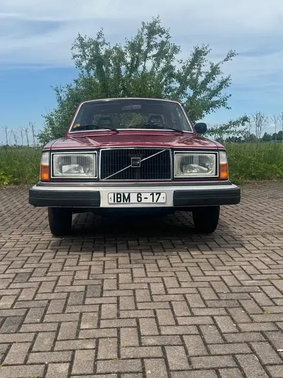 Gebraucht Volvo 244 101 PS (74 kW) 1977 Rot Limousine