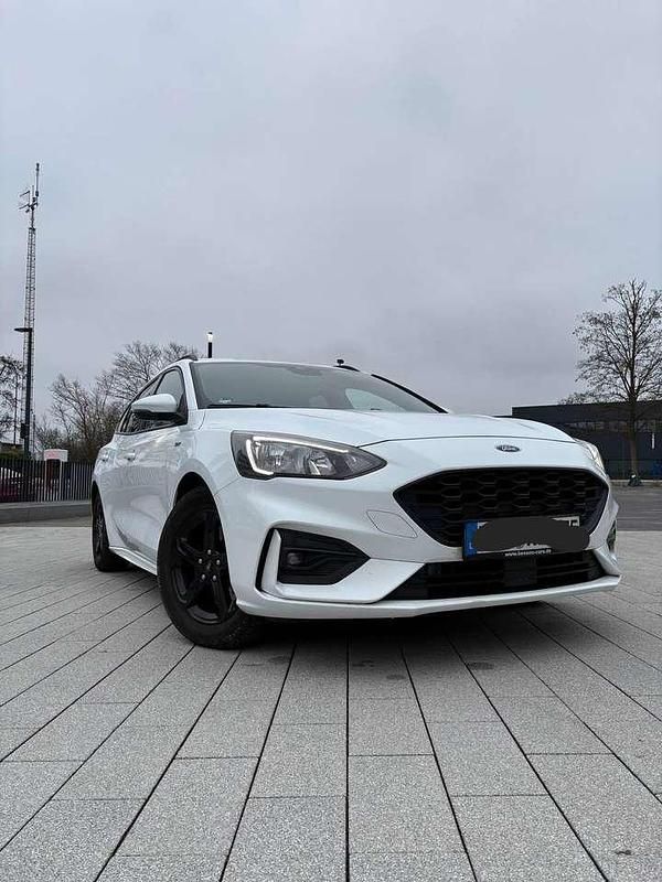 Gebraucht Ford Focus 125 PS (91 kW) 2019 Weiß Kombi