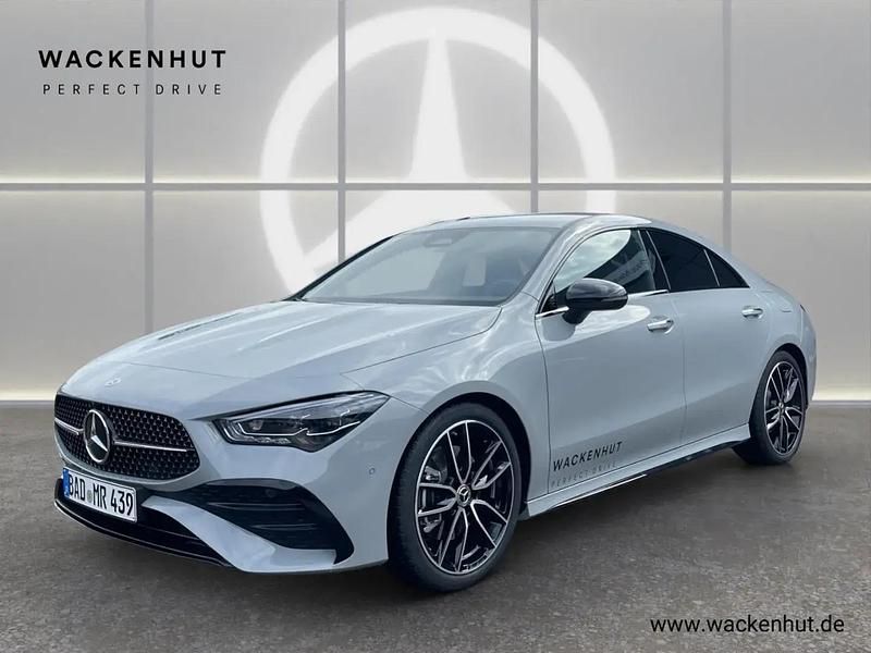 Grau Gebraucht 2025 Mercedes 220 AMG Coupé | 45.900 € - Bild 1/4