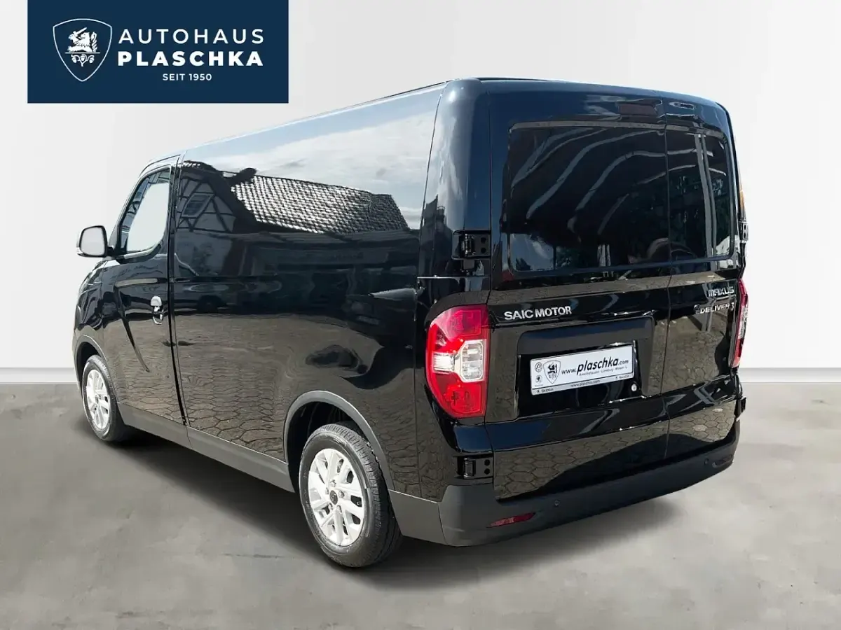 Occasion Maxus eDeliver 3 117 kW (160 ch) 2024 Noir Van