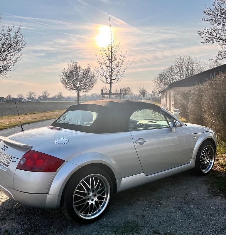 Gebraucht Audi TT Roadster 180 PS (132 kW) 2000 Silber Cabrio