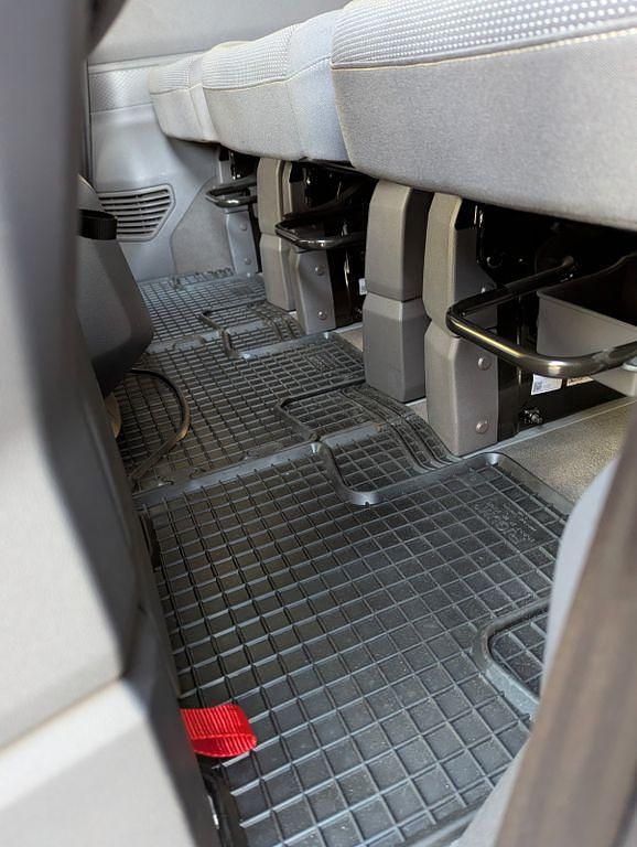 Gebraucht VW Multivan Life 204 PS (150 kW) 2025 Orange Van