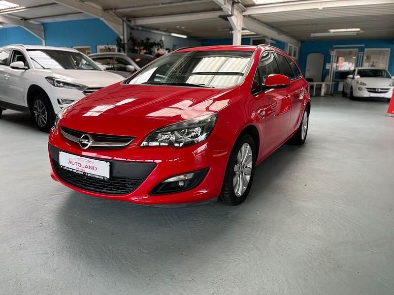 Rot Gebraucht 2013 Opel Astra Active Kombi | 10.850 € (Teuer) - Bild 1/4