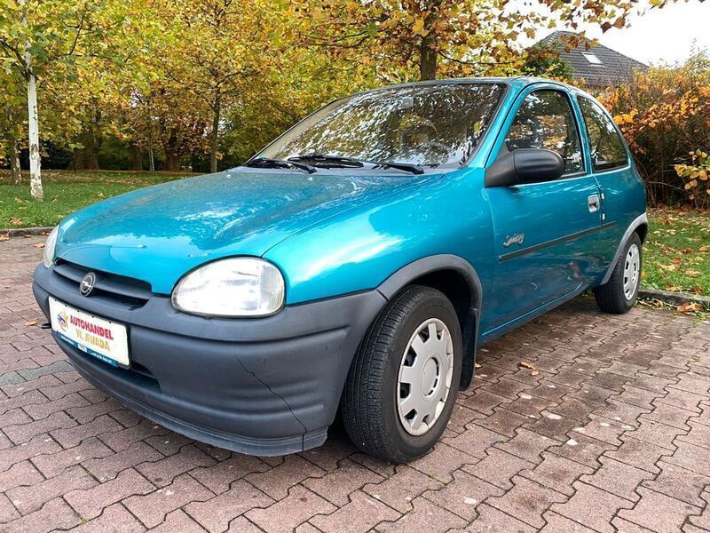 Grün Gebraucht 1994 Opel Corsa Kleinwagen | 1.399 € - Bild 1/4