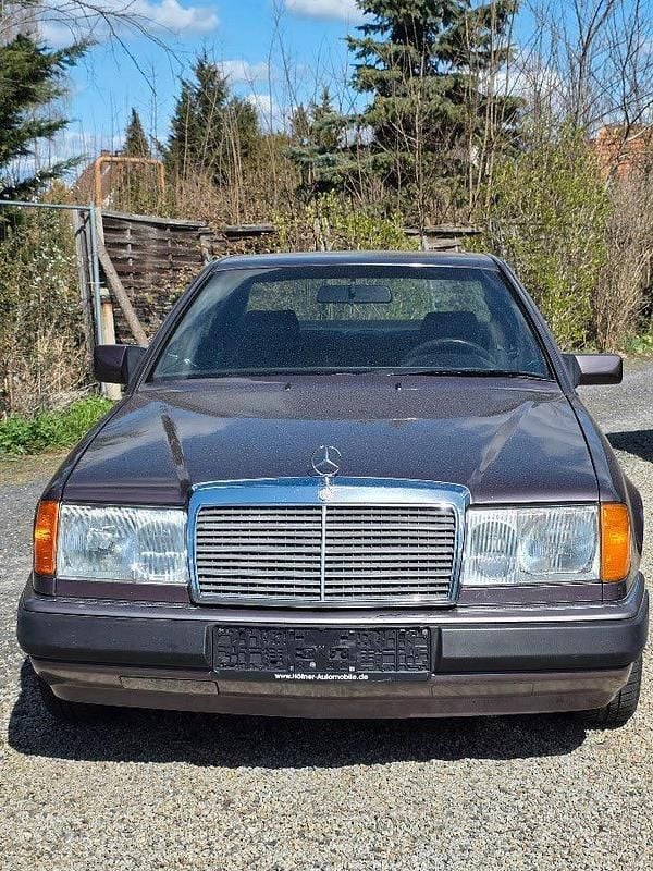 Gebraucht Mercedes 230 132 PS (97 kW) 1991 Coupé