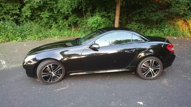 Gebraucht Mercedes SLK280 231 PS (169 kW) 2005 Schwarz Cabrio