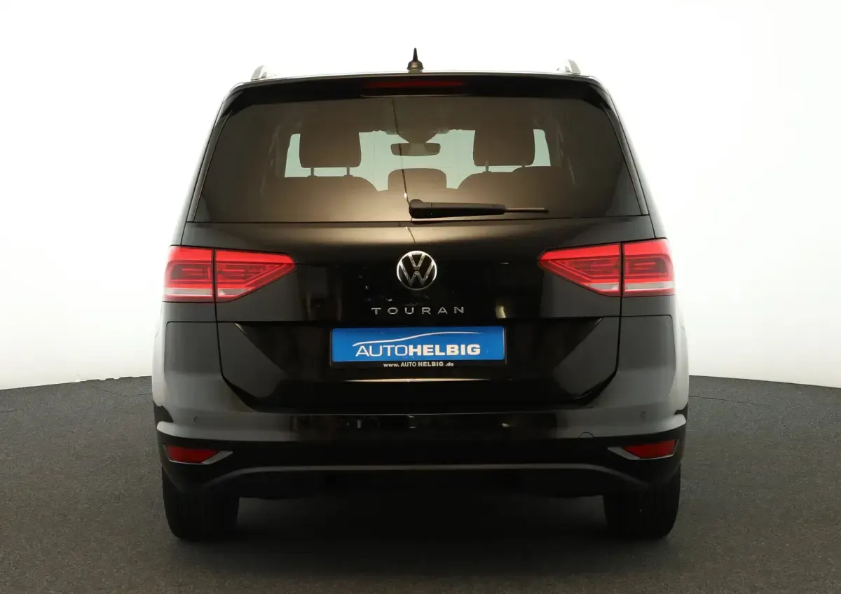 Gebraucht VW Touran Comfortline 150 PS (110 kW) 2025 Mythos black metallic Van / Kleinbus