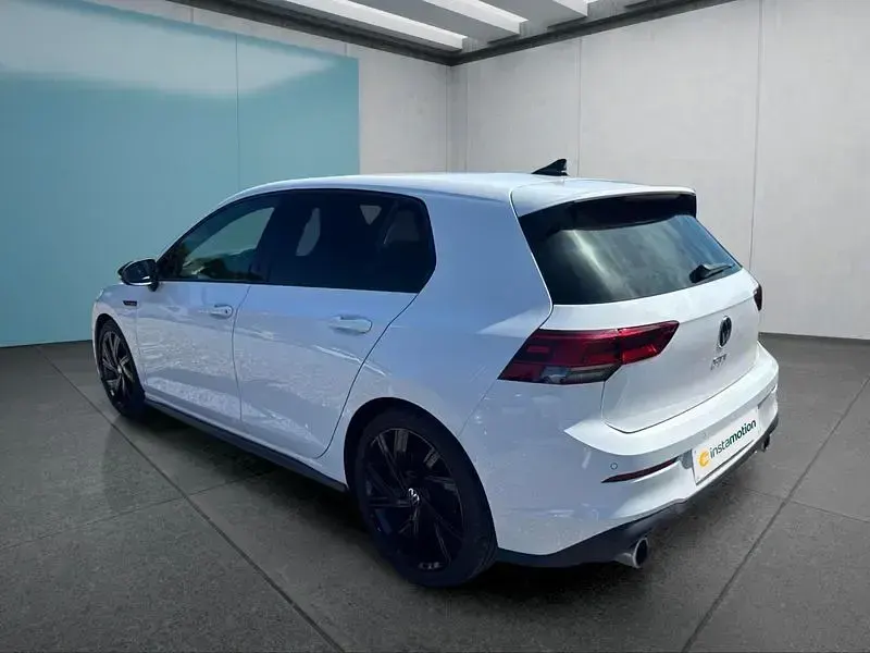 Gebraucht VW Golf VIII GTI 245 PS (180 kW) 2024 Weiß Kleinwagen